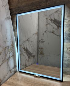Черно LED огледало за баня с рамка 60х80